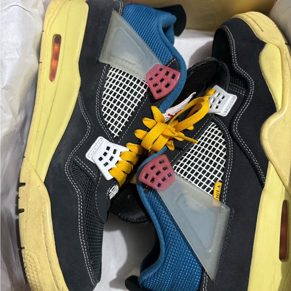 The Air Jordan 4 Union LA Off Noir
